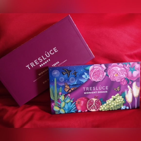 TRESLÚCE BEAUTY Limited Edition Midnight Deseos Eyeshadow Palette - Picture 2 of 3